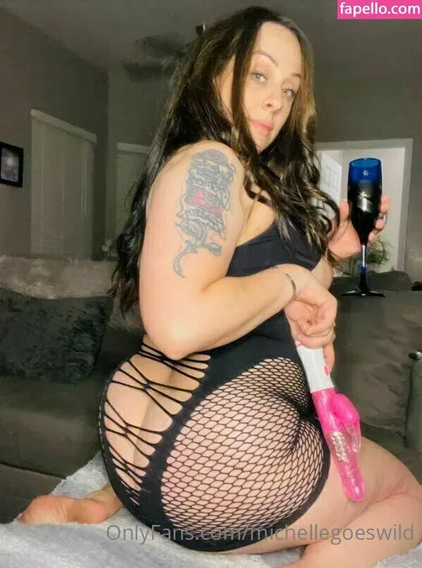 michellegoeswild Onlyfans Photo Gallery 