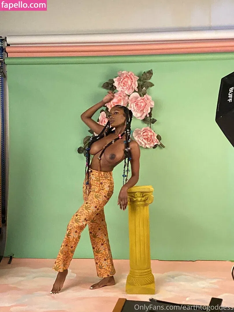 Earthtogoddess Onlyfans Photo Gallery 