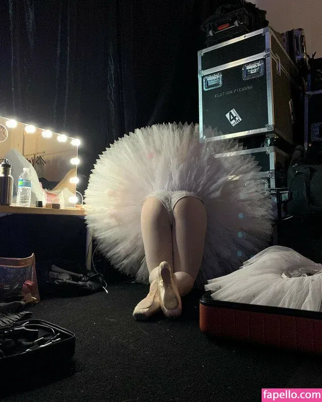 Violetta Komyshan Onlyfans Photo Gallery 