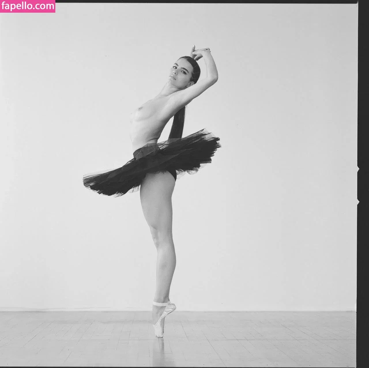 Violetta Komyshan Onlyfans Photo Gallery 