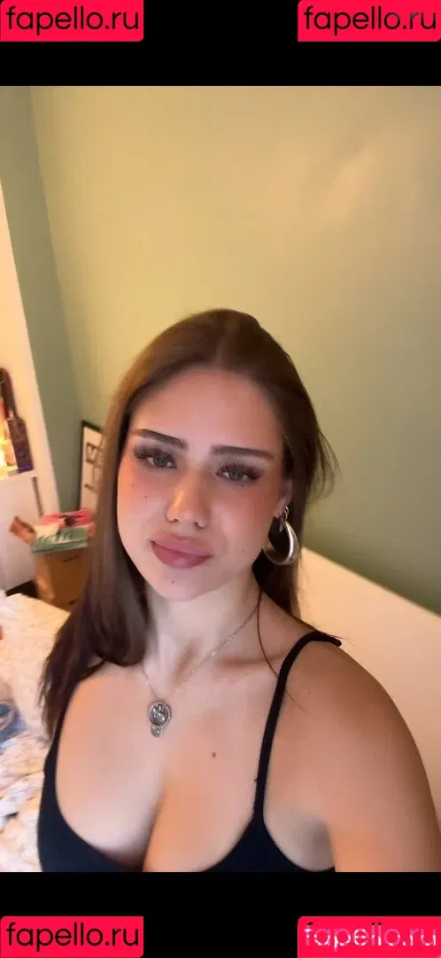 Mthlara Onlyfans Photo Gallery 
