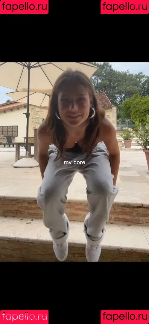 Mthlara Onlyfans Photo Gallery 