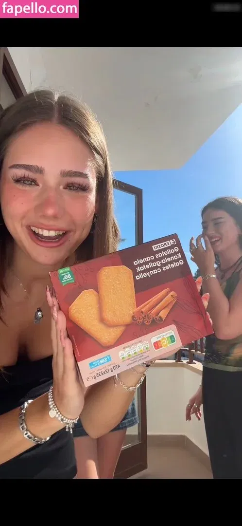 Mthlara Onlyfans Photo Gallery 