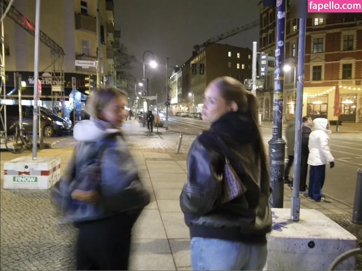 Mthlara Onlyfans Photo Gallery 