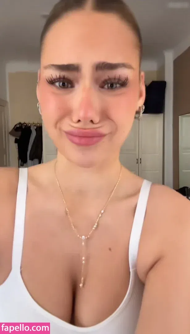 Mthlara Onlyfans Photo Gallery 