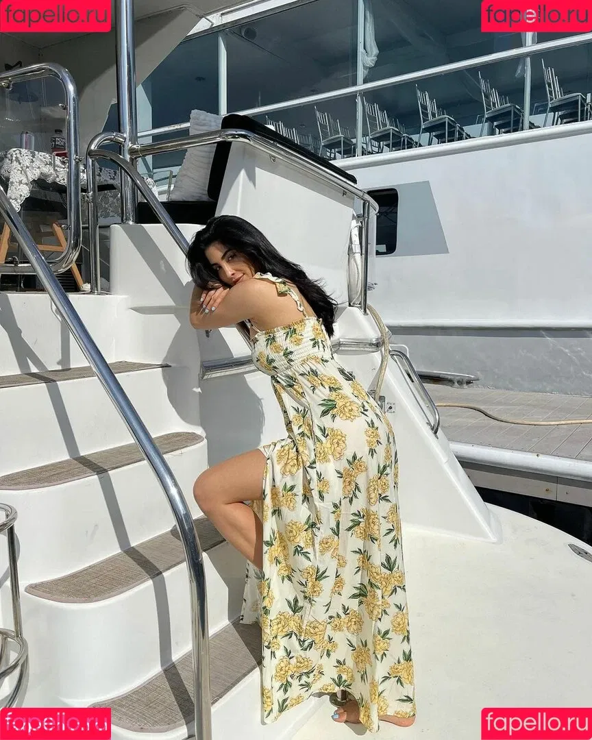 Elwa Saleh Onlyfans Photo Gallery 