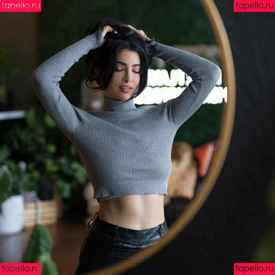 Elwa Saleh Onlyfans Photo Gallery 