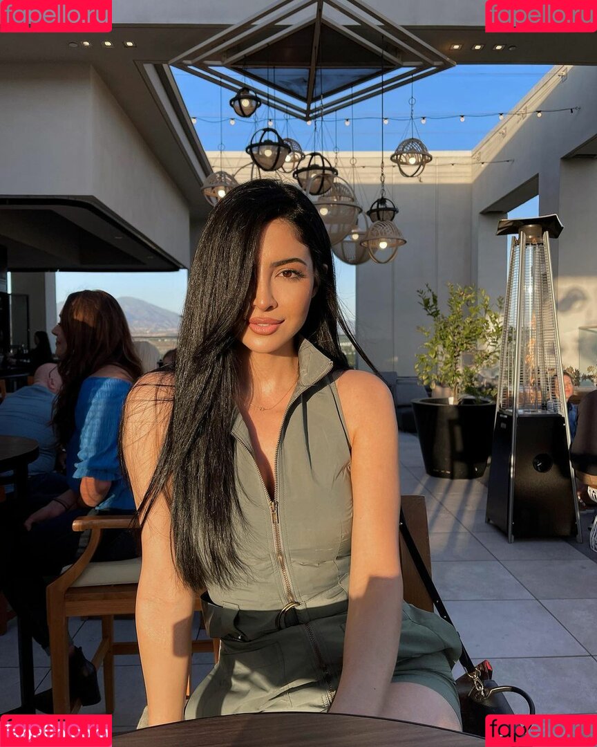 Elwa Saleh Onlyfans Photo Gallery 