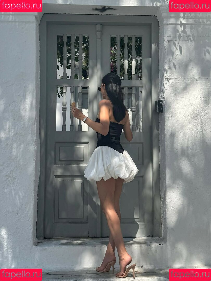 Elwa Saleh Onlyfans Photo Gallery 