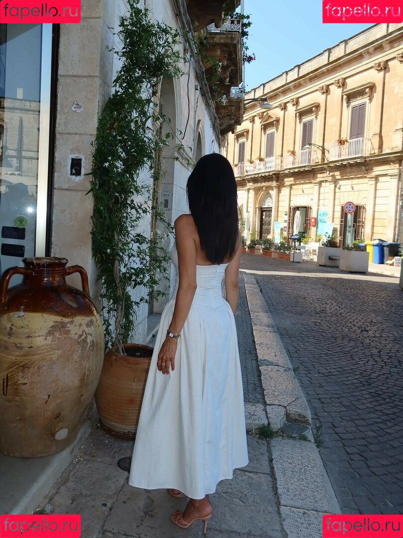 Elwa Saleh Onlyfans Photo Gallery 