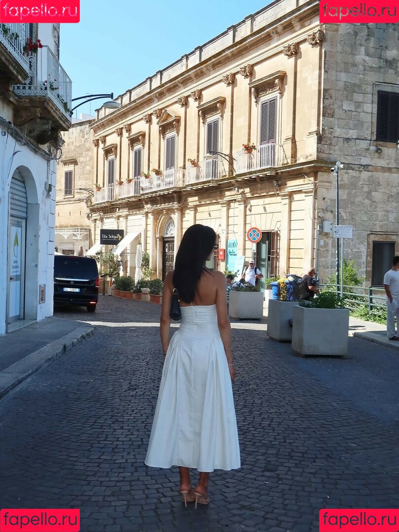 Elwa Saleh Onlyfans Photo Gallery 