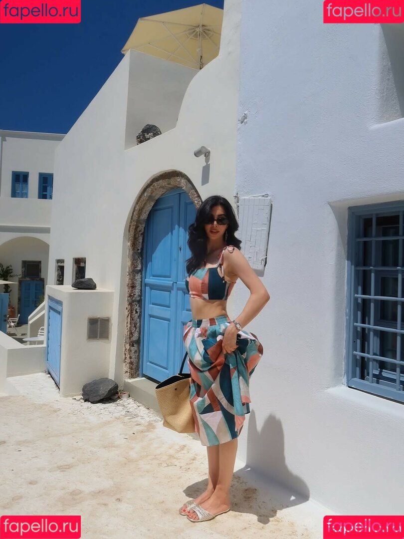 Elwa Saleh Onlyfans Photo Gallery 