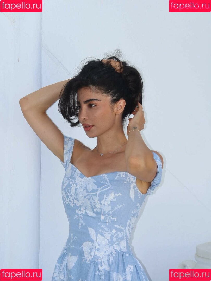 Elwa Saleh Onlyfans Photo Gallery 