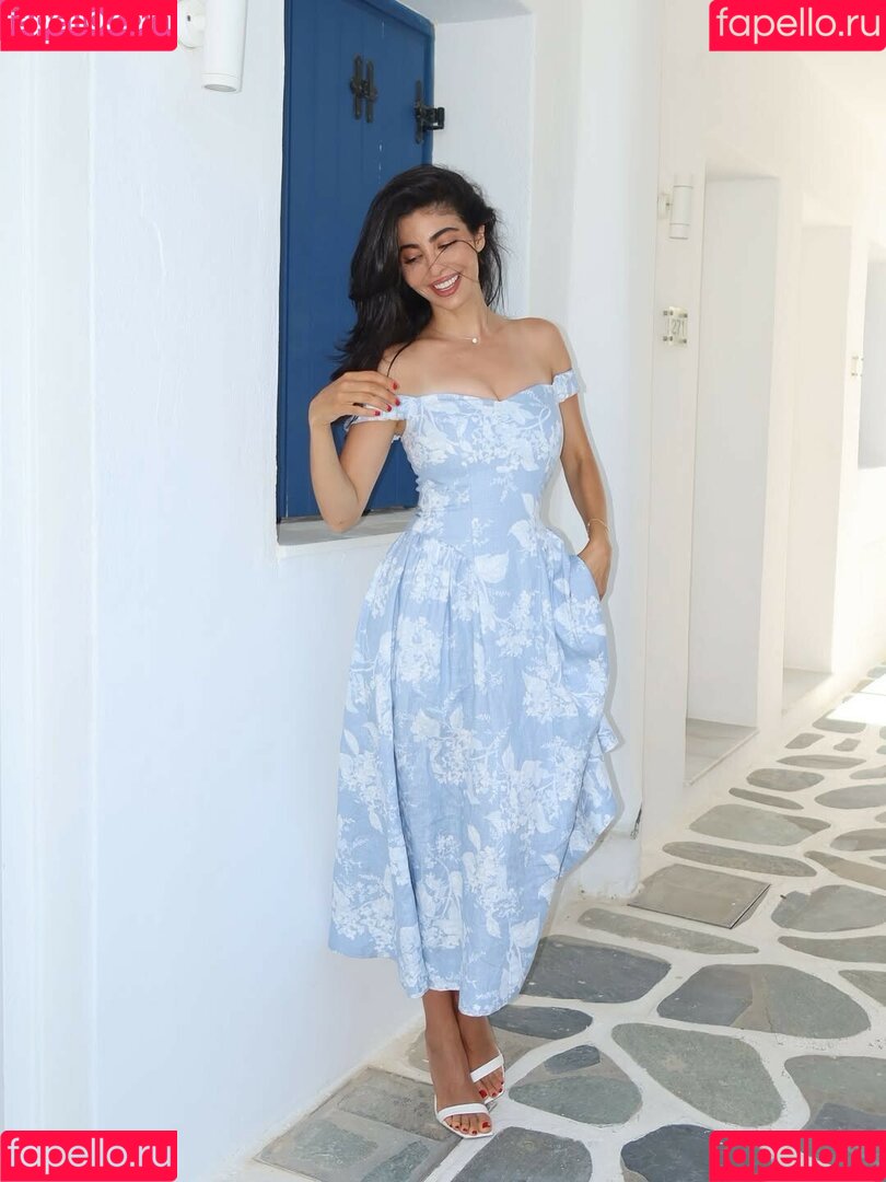 Elwa Saleh Onlyfans Photo Gallery 