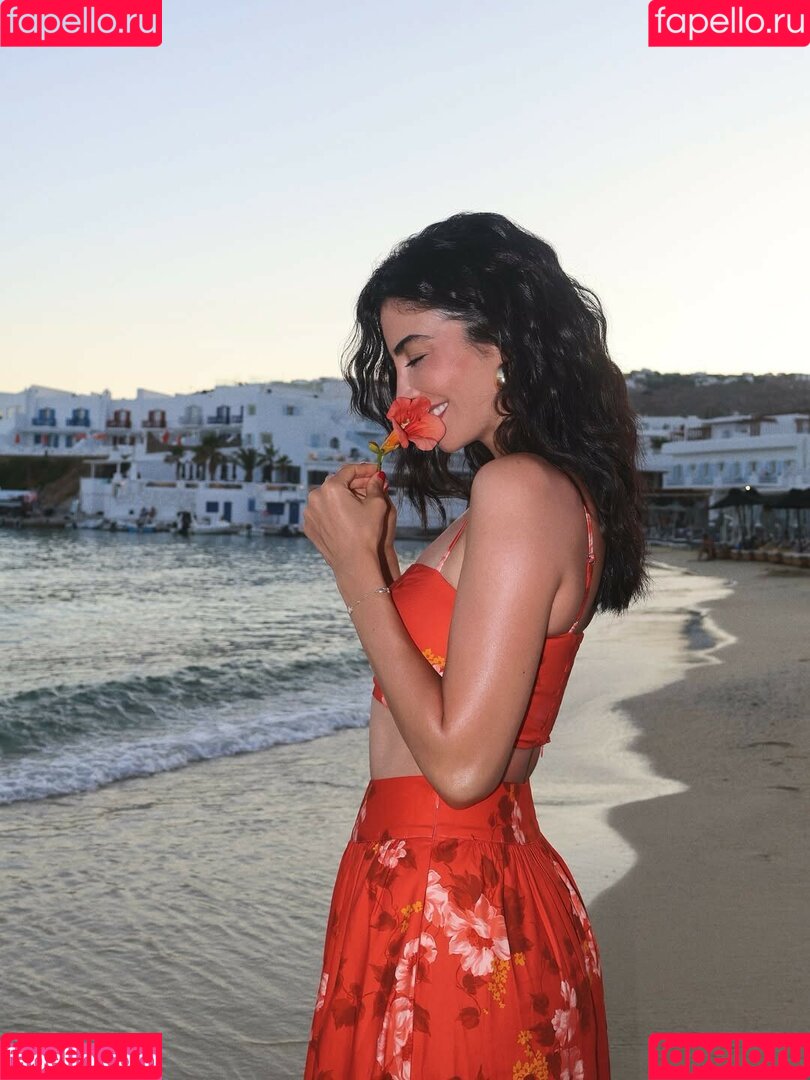 Elwa Saleh Onlyfans Photo Gallery 