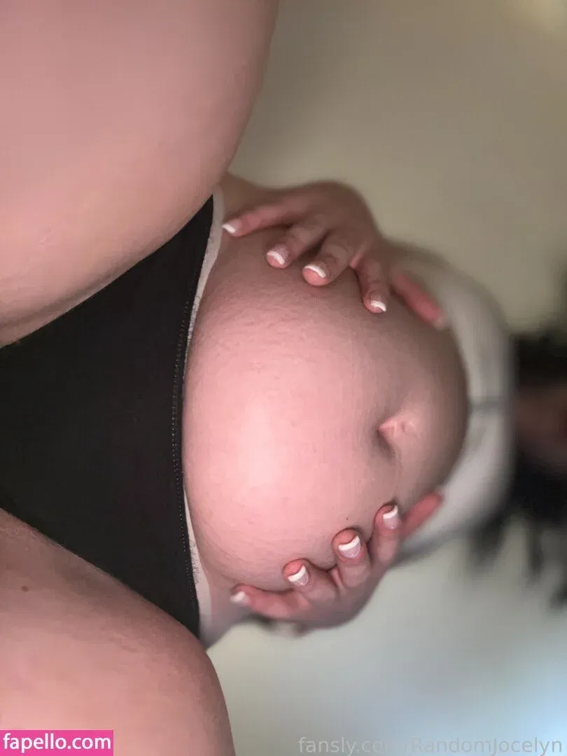 RandomJocelyn Onlyfans Photo Gallery 