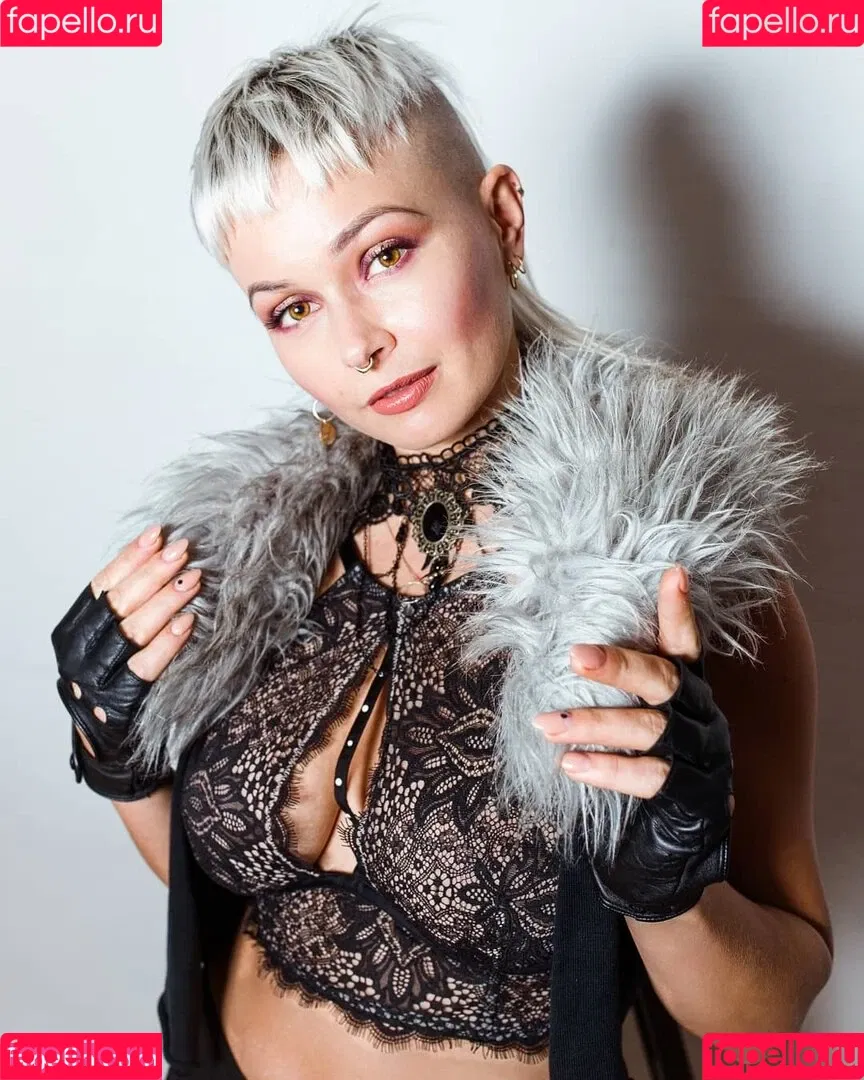 Edith Stehfest Onlyfans Photo Gallery 