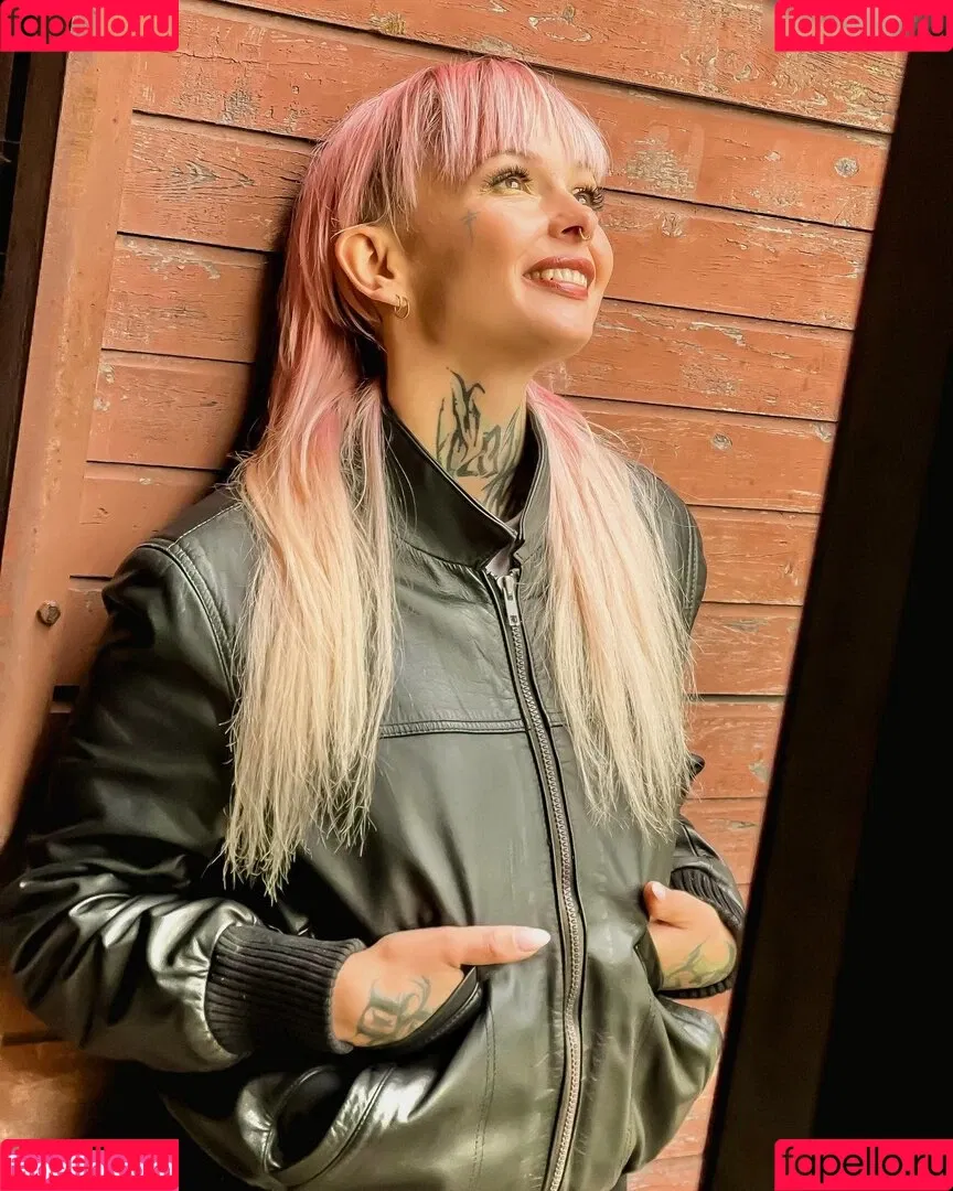 Edith Stehfest Onlyfans Photo Gallery 