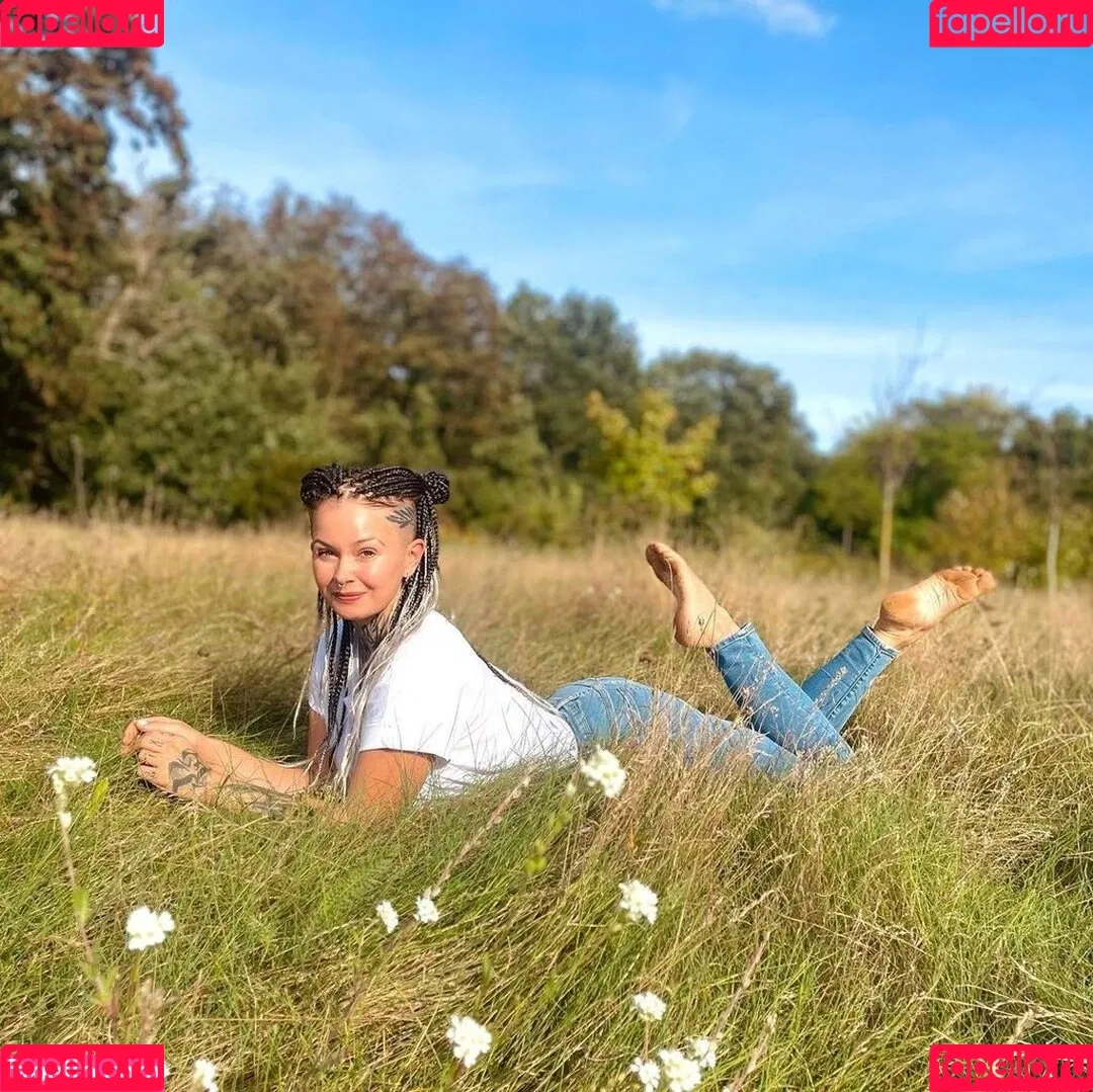 Edith Stehfest Onlyfans Photo Gallery 