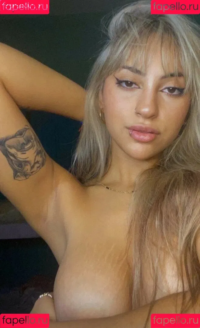 Nahir Flores Onlyfans Photo Gallery 