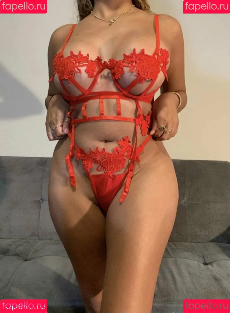Elison Avocado Onlyfans Photo Gallery 
