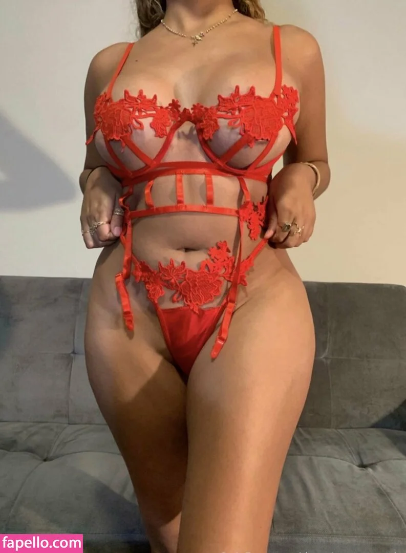 Elison Avocado Onlyfans Photo Gallery 