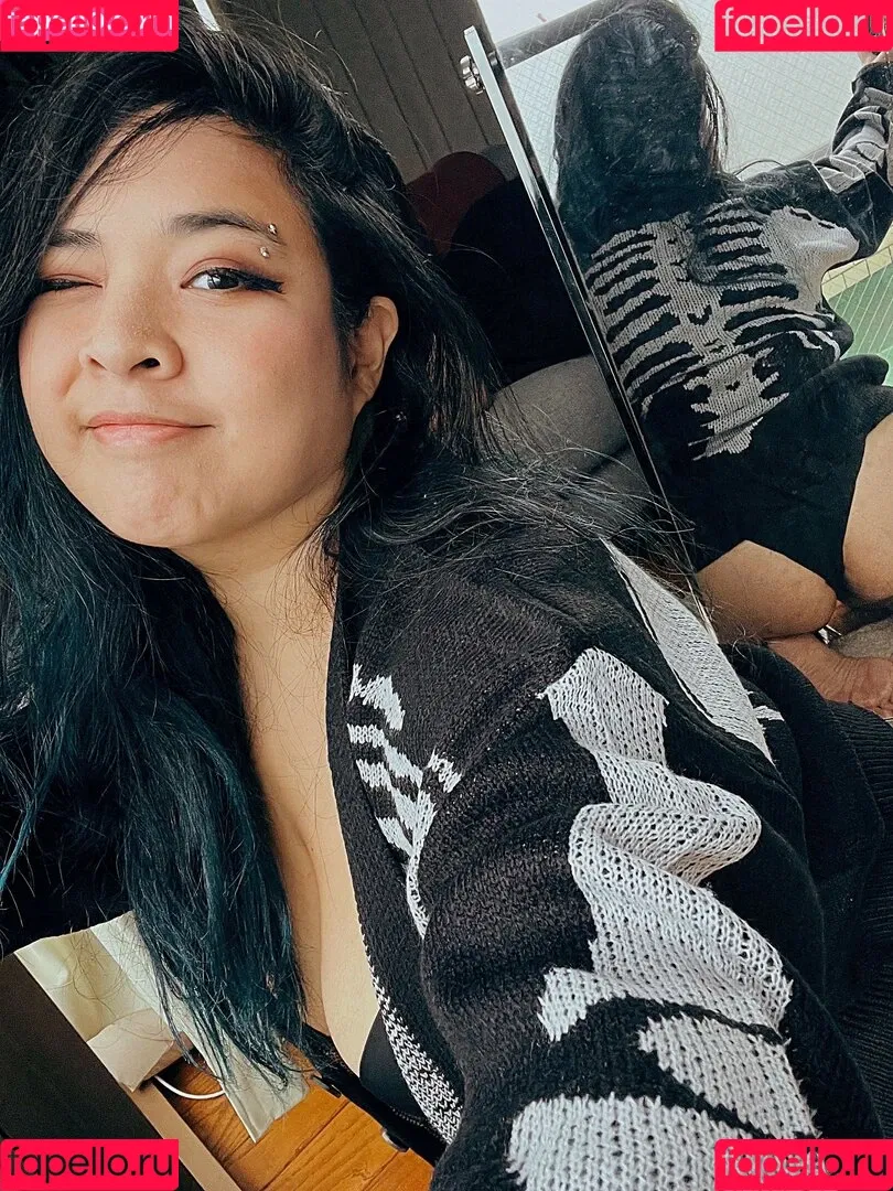 Akidearest Onlyfans Photo Gallery 