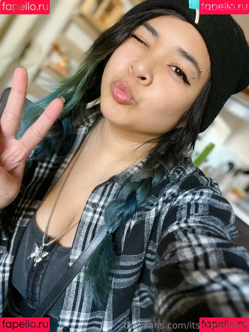 Akidearest Onlyfans Photo Gallery 