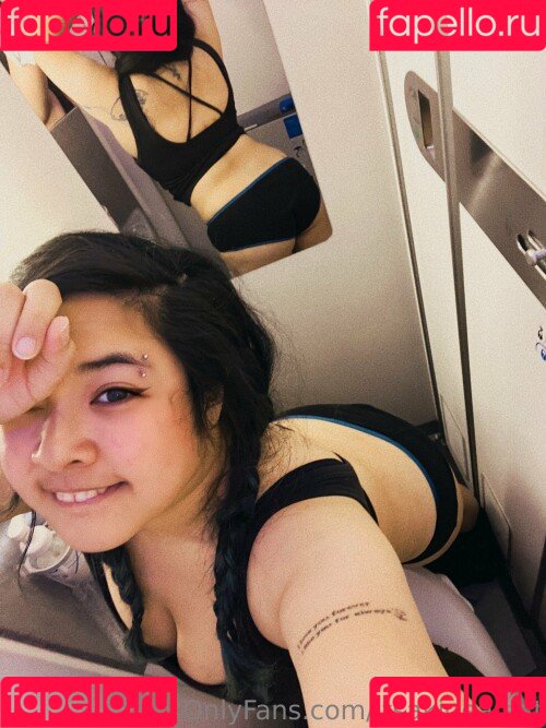 Akidearest Onlyfans Photo Gallery 