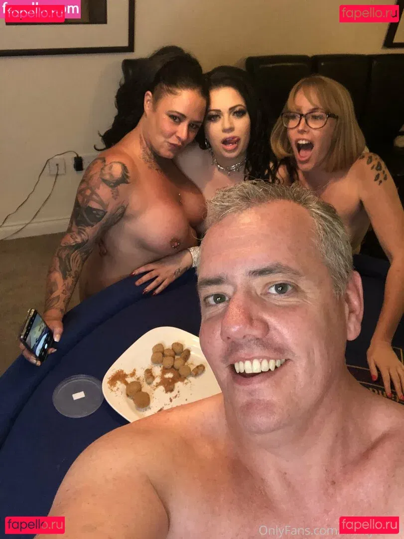 billy_whitewood Onlyfans Photo Gallery 