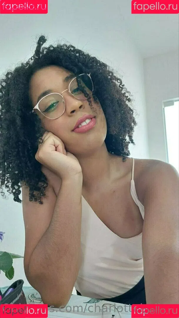 its_charl0ttehall Onlyfans Photo Gallery 