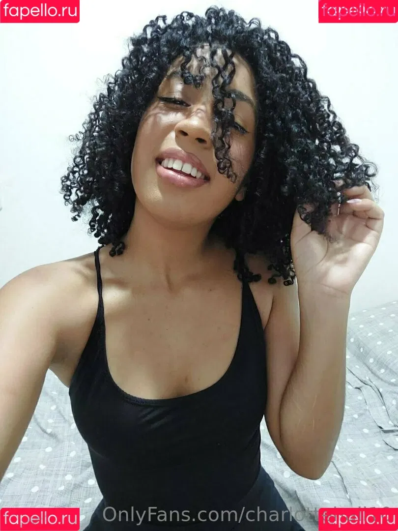 its_charl0ttehall Onlyfans Photo Gallery 