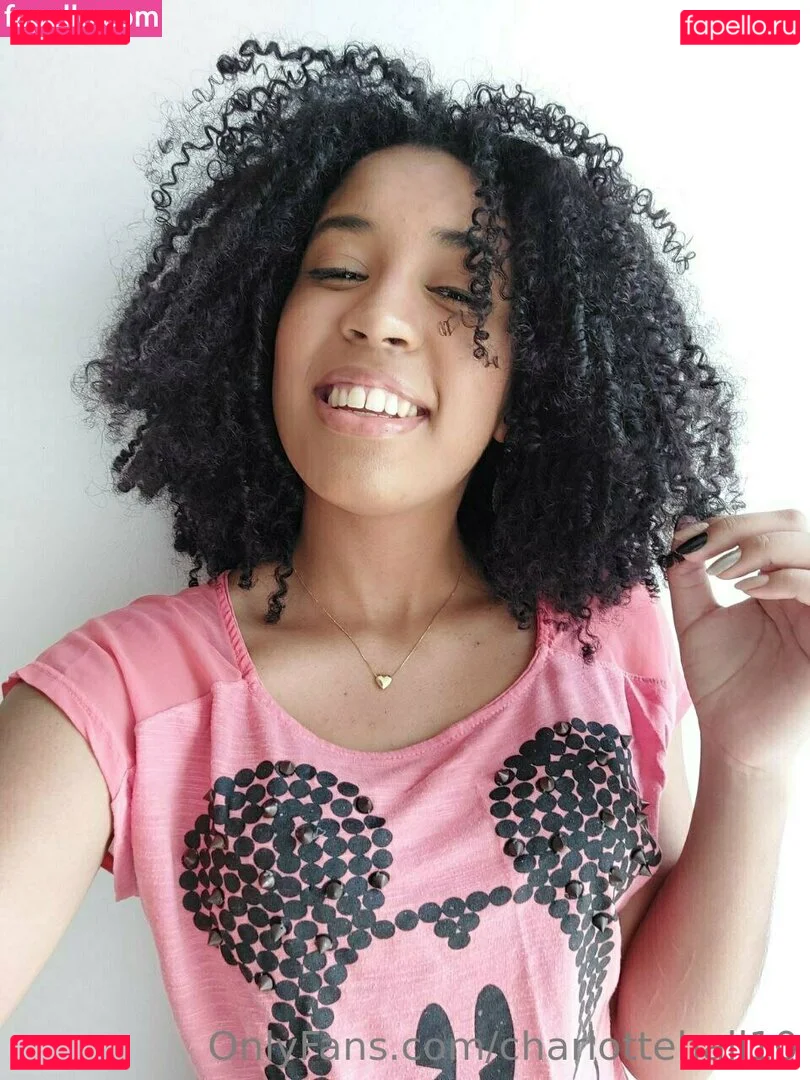 its_charl0ttehall Onlyfans Photo Gallery 