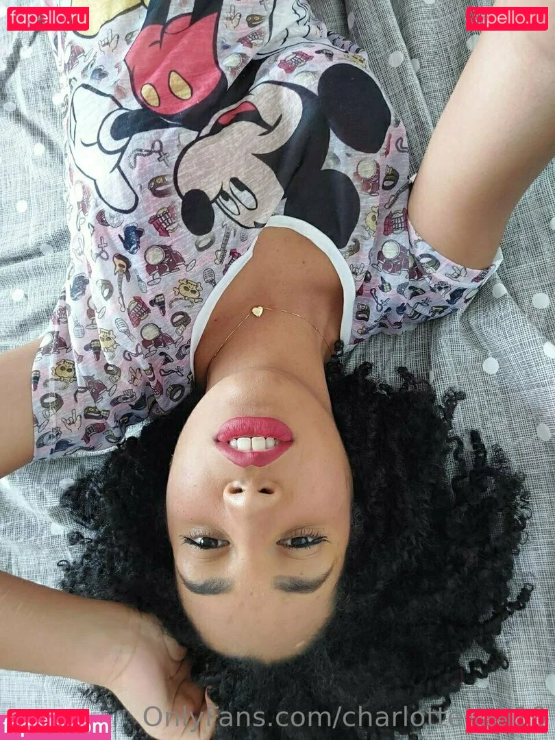 its_charl0ttehall Onlyfans Photo Gallery 