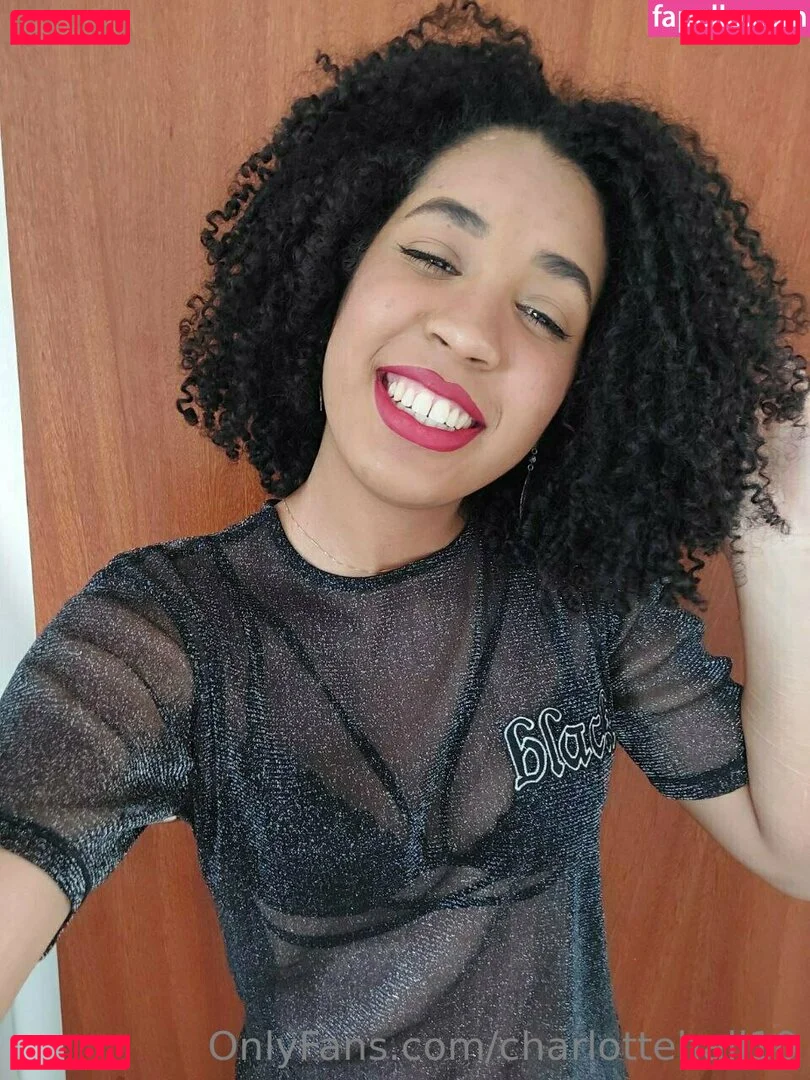 its_charl0ttehall Onlyfans Photo Gallery 