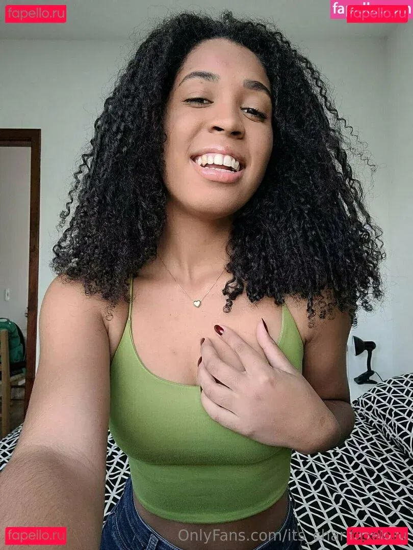 its_charl0ttehall Onlyfans Photo Gallery 