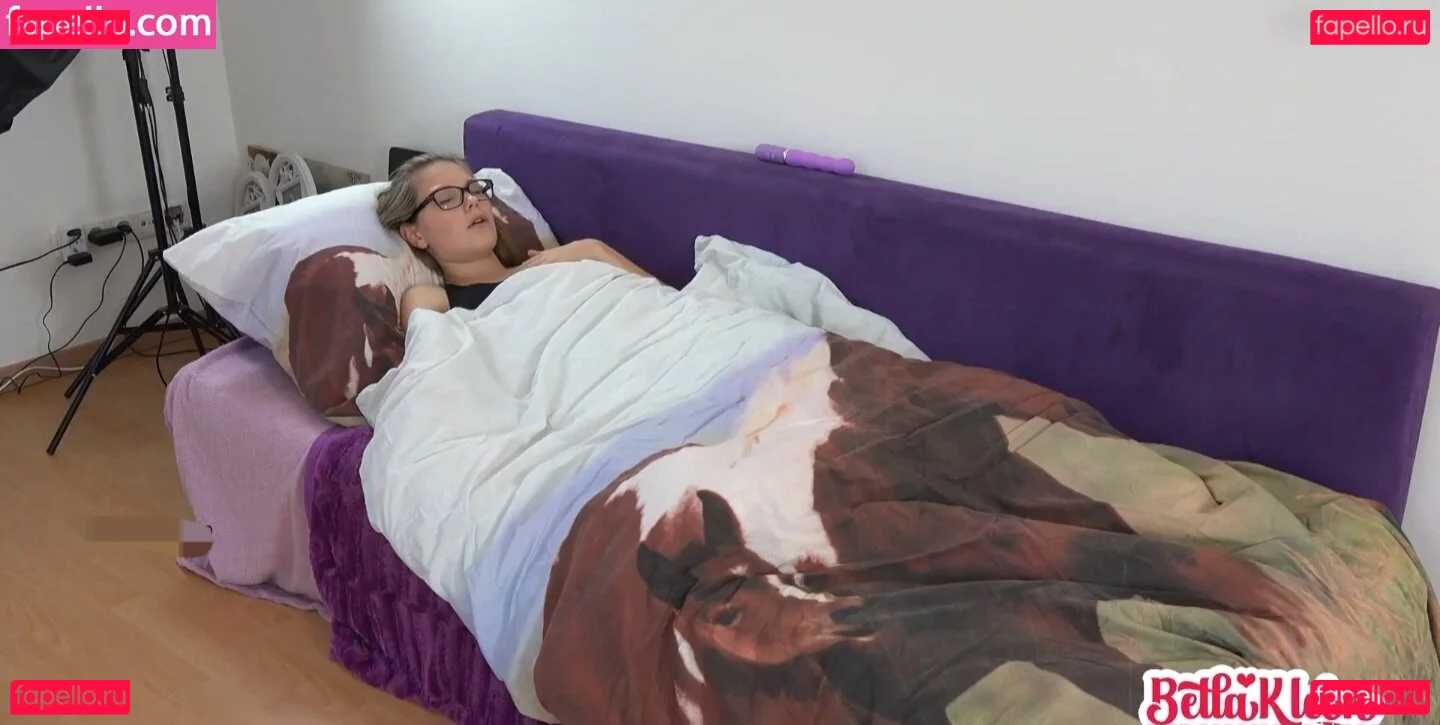 Bella Klein Onlyfans Photo Gallery 