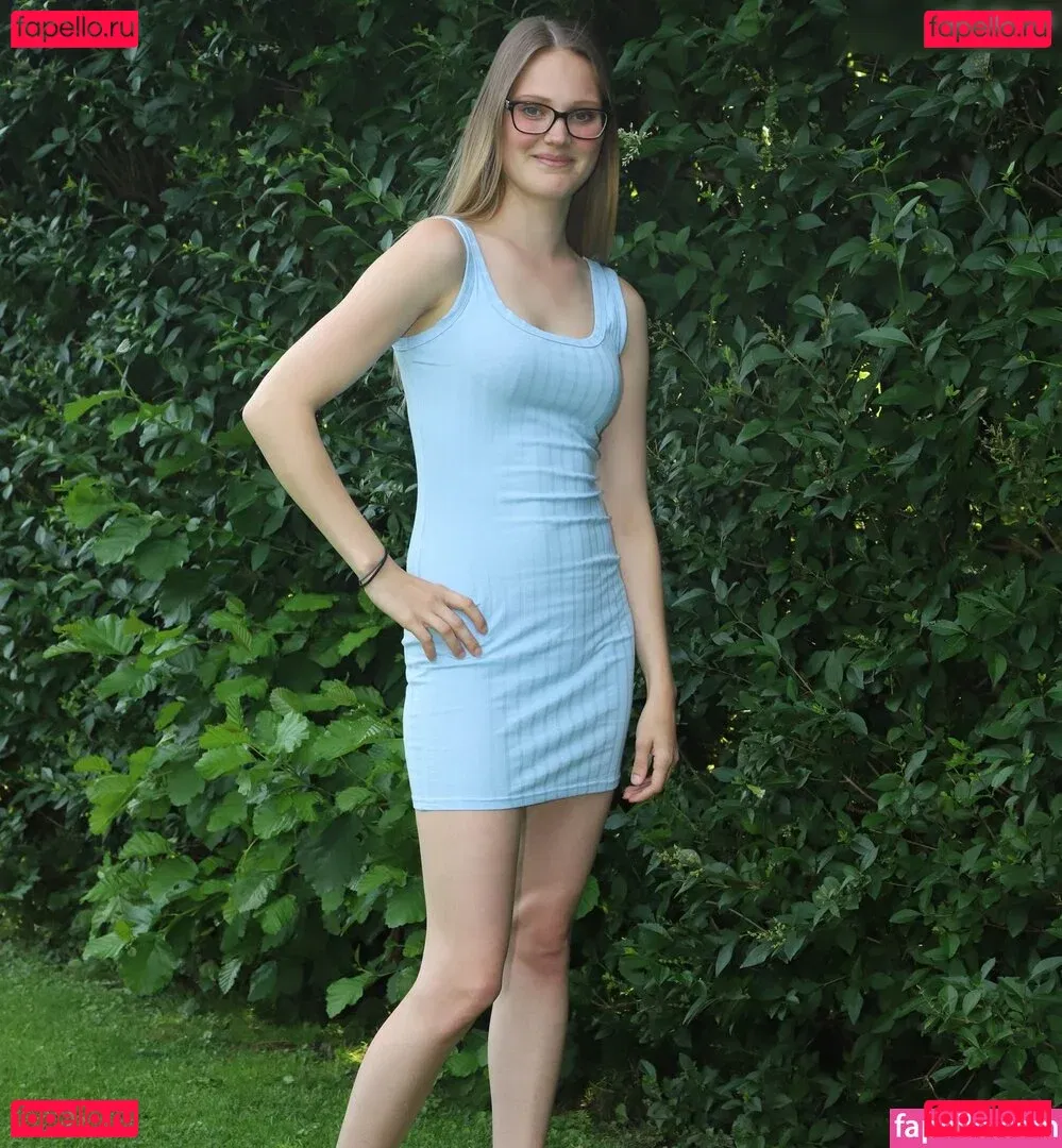 Bella Klein Onlyfans Photo Gallery 