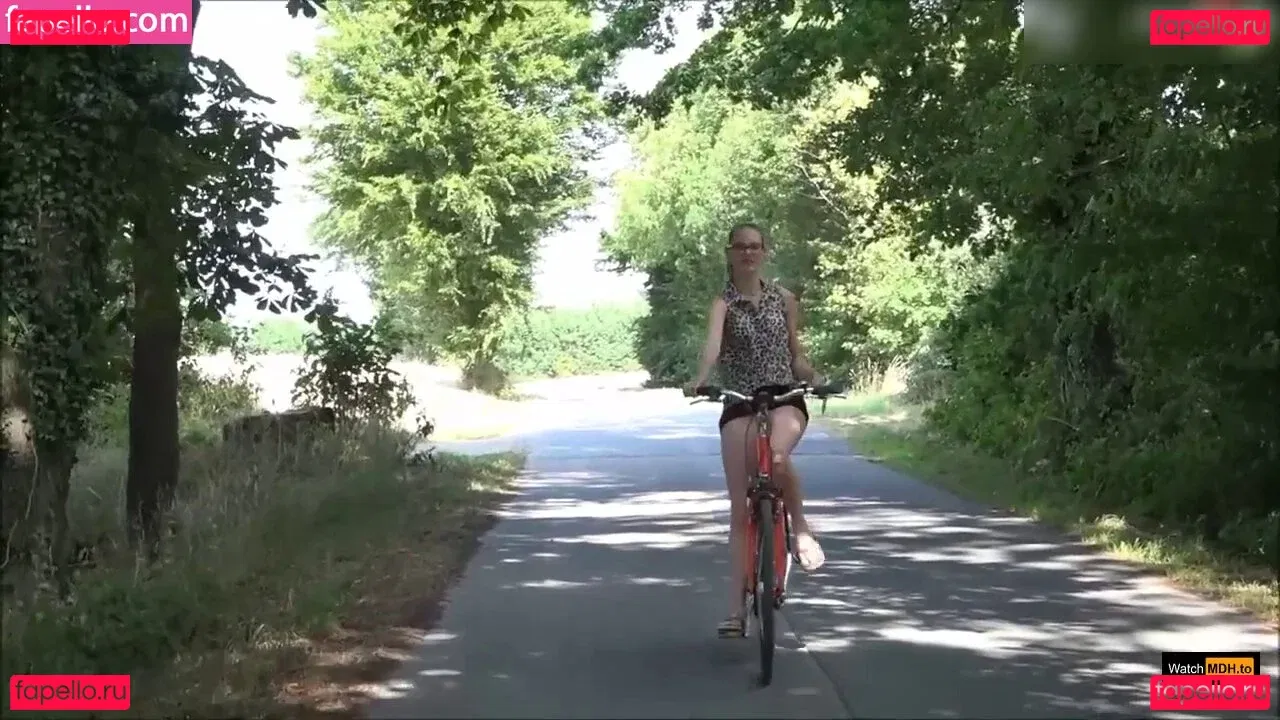 Bella Klein Onlyfans Photo Gallery 