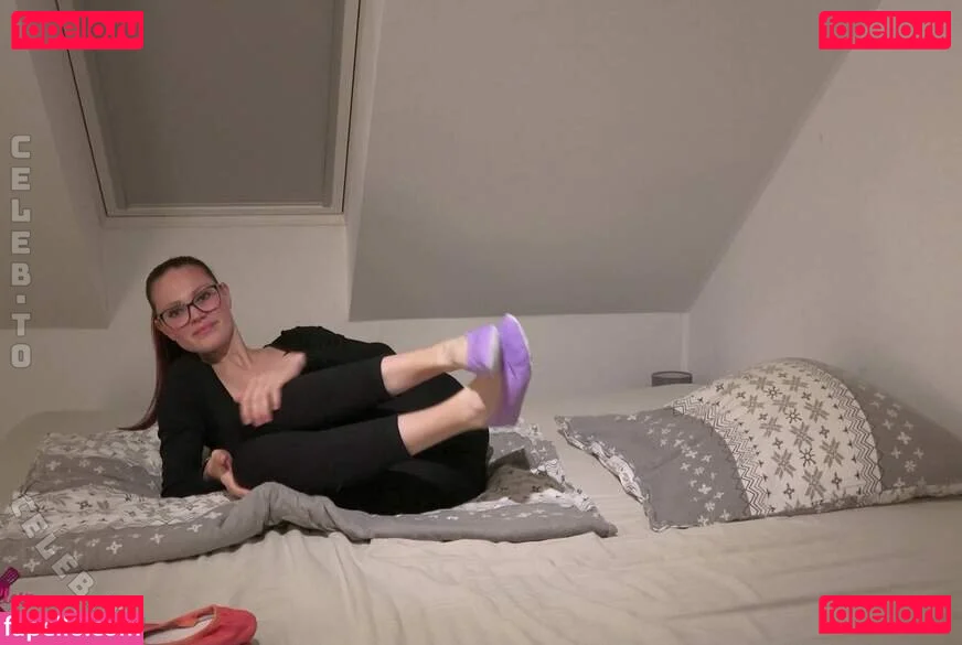 Bella Klein Onlyfans Photo Gallery 