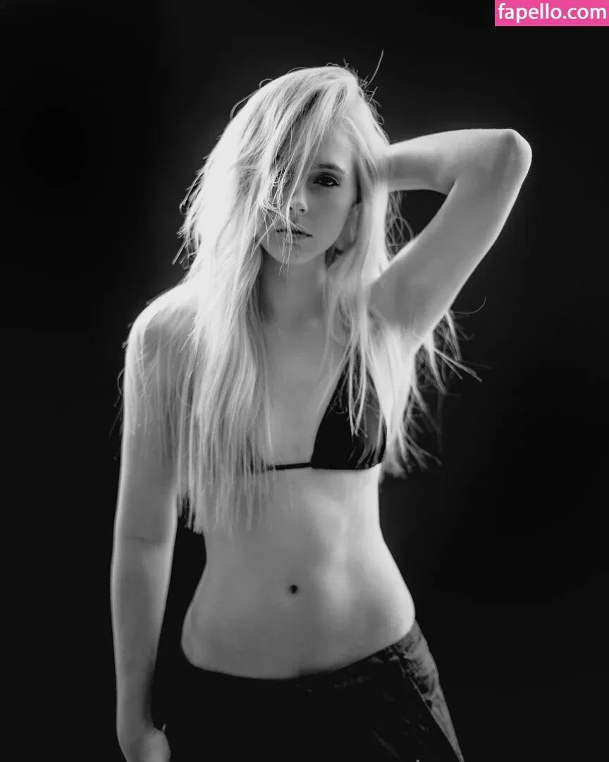 Briana White Onlyfans Photo Gallery 