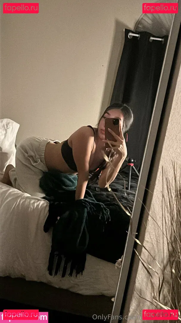 ijustneedee Onlyfans Photo Gallery 