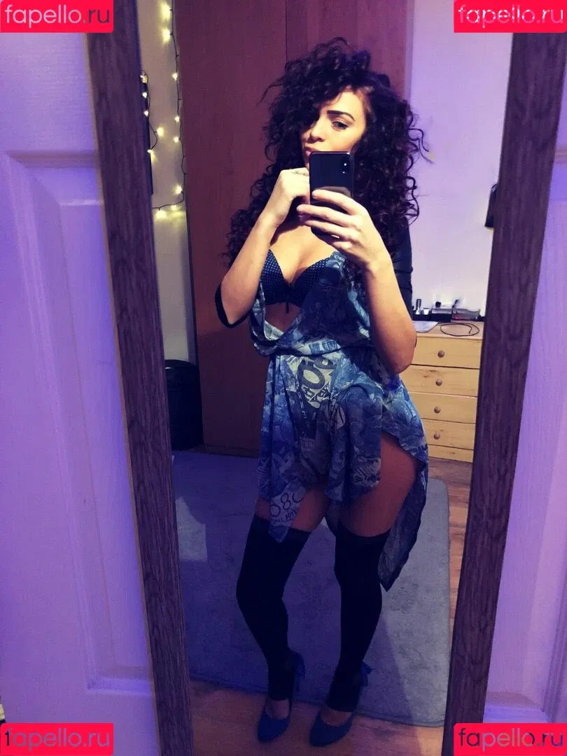 Iasmina Roxana Onlyfans Photo Gallery 