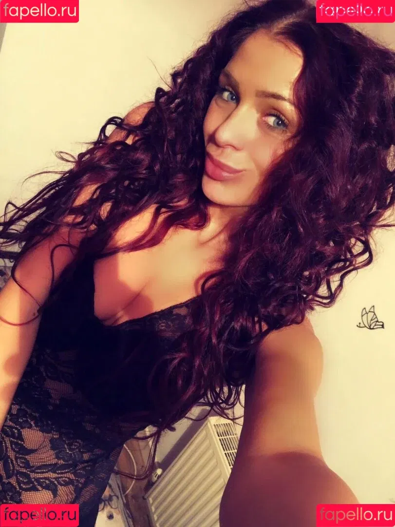Iasmina Roxana Onlyfans Photo Gallery 