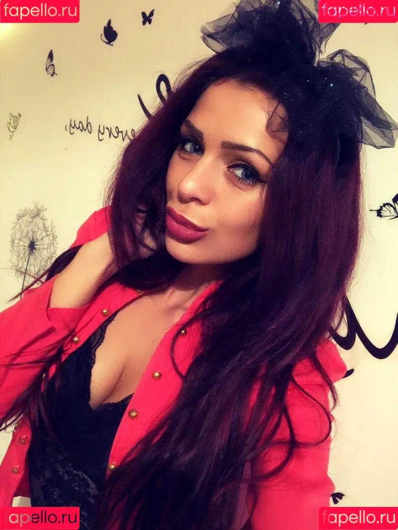 Iasmina Roxana Onlyfans Photo Gallery 