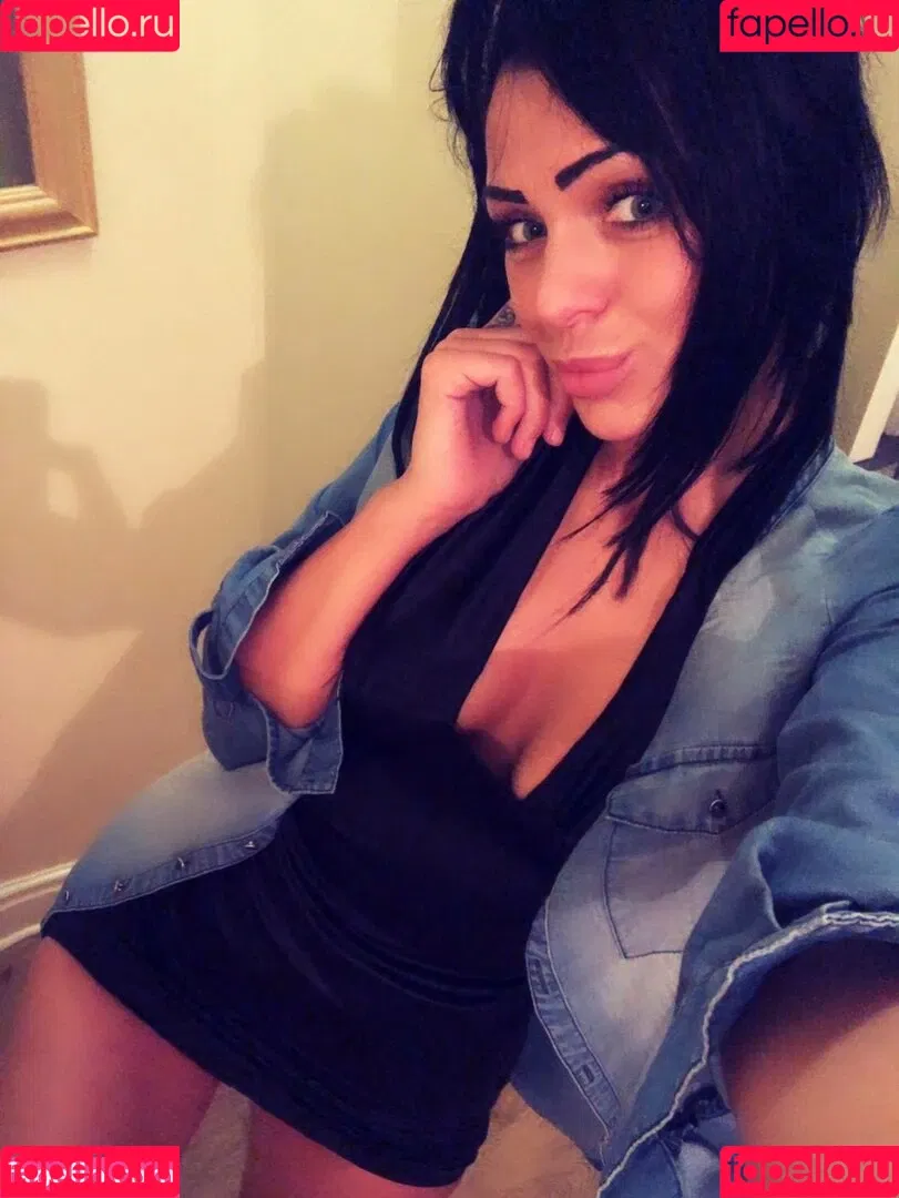 Iasmina Roxana Onlyfans Photo Gallery 