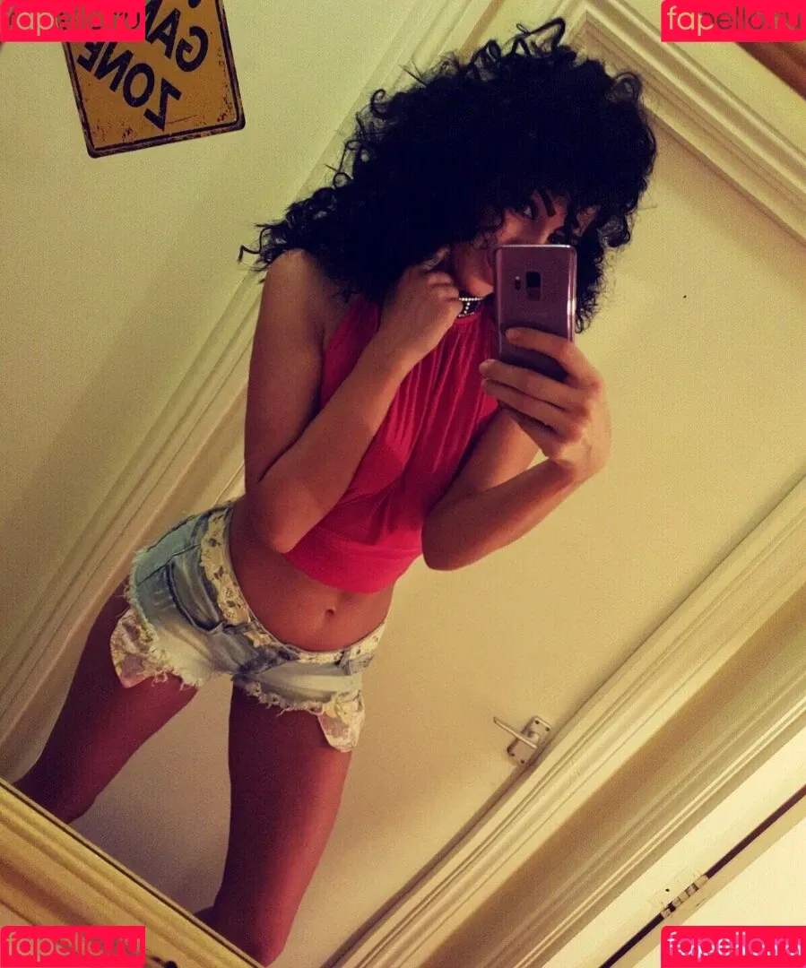Iasmina Roxana Onlyfans Photo Gallery 