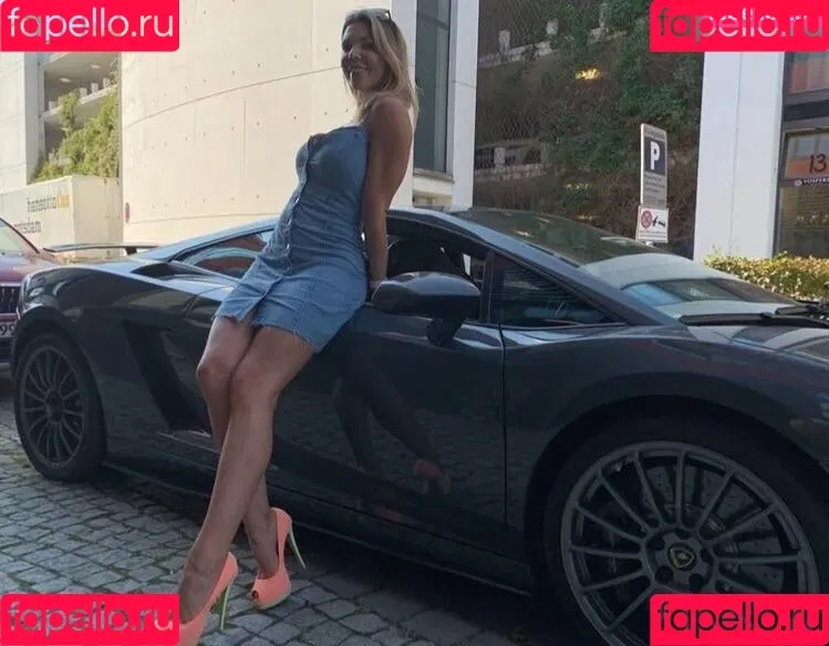 Tamia High Heels Onlyfans Photo Gallery 