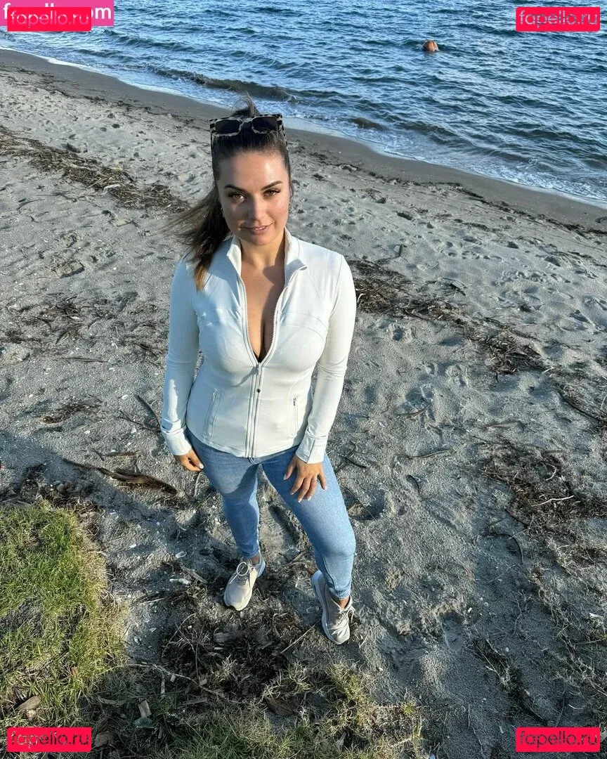 Stacie Summers Onlyfans Photo Gallery 