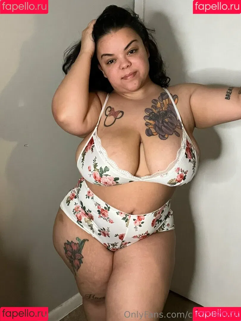 cubanaredd Onlyfans Photo Gallery 